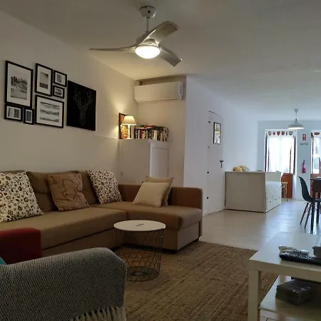 Holiday home Casa Amarela